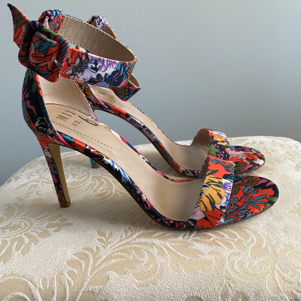 Mix No. 6 Sandals NWOT - Picture 3 of 6